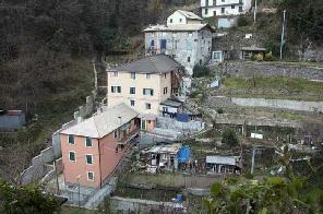 Xtrallusion photo gallery of Italy. Photos, pictures, images and photographs of the Italian Rivieras, the Italian Lakes, the Italian Alps, the Cinque Terre, the Amalfi coast and some of the most beautiful corners of Italy. Plus photos of Italian cities such as Pisa, Milan, Genoa and Rome.